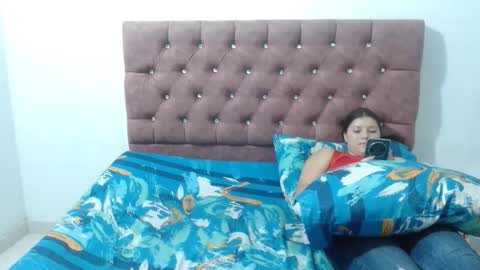 Snapshot of luciana_rober chatting on 14, 10, 2025 luciana_rober online show from 14, 10, 2025