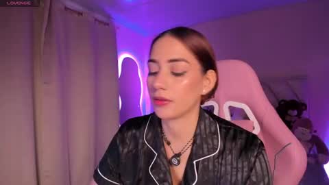 Snapshot of lucianacarter chatting on 9, 7, 2026 online show from 9, 7, 2026