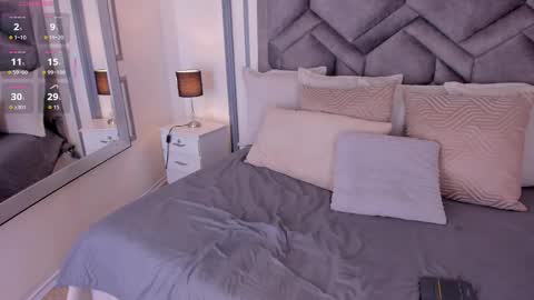    online show from 15, 11, 2025