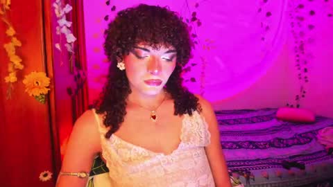 Lucy or Lucian 3 Come to my social Links3   online show from 15, 4, 2026