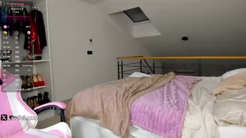 LucieLuxe online show from 26, 11, 2025