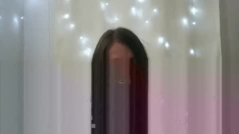 Snapshot of luciemack chatting on 27, 10, 2025 LucieMack online show from 27, 10, 2025