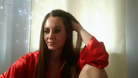 Snapshot of luciemack chatting on 27, 11, 2025 LucieMack online show from 27, 11, 2025