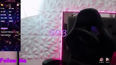 Snapshot of lucifer_and_mia chatting on 29, 11, 2025 Mia Vergara online show from 29, 11, 2025