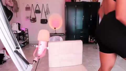 luciana gr online show from 29, 11, 2025