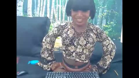 Lucile Carrie online show from 10, 6, 2026