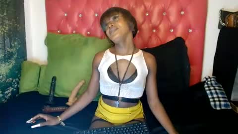 Lucile Carrie online show from 19, 6, 2026