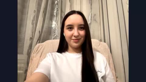 Snapshot of lucindapano chatting on 27, 11, 2025 Sofia online show from 27, 11, 2025