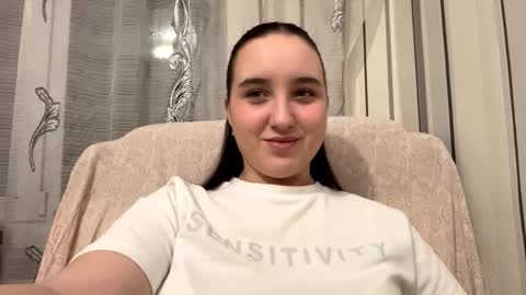 Snapshot of lucindapano chatting on 13, 12, 2025 Sofia online show from 13, 12, 2025