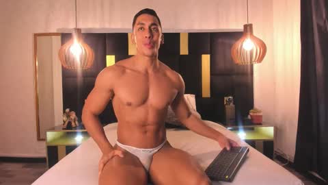 Snapshot of lucio__fox chatting on 2, 12, 2025 Lucio online show from 2, 12, 2025
