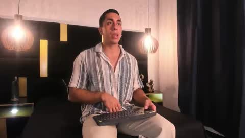 Snapshot of lucio__fox chatting on 19, 4, 2026 Lucio online show from 19, 4, 2026