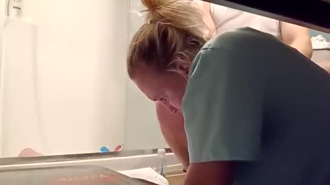 Snapshot of luckilyfound33 chatting on 28, 2, 2026 luckilyfound33 online show from 28, 2, 2026