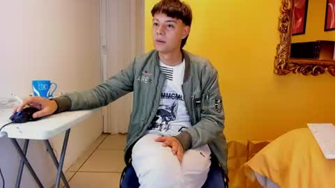 Snapshot of luckk_ chatting on 6, 7, 2026 luckk_ online show from 6, 7, 2026