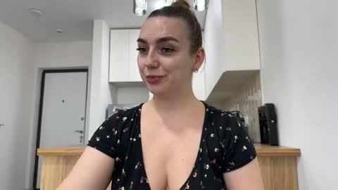 Snapshot of lucky_foryou_baby chatting on 21, 11, 2025 lucky_foryou_baby online show from 21, 11, 2025