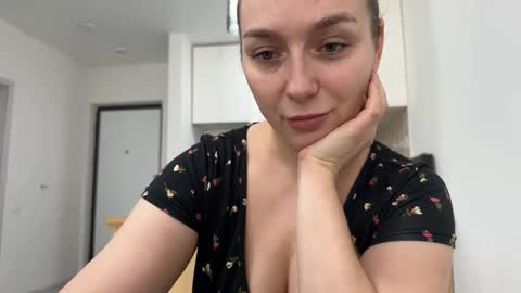 lucky_foryou_baby online show from 5, 2, 2026