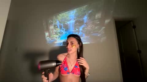 Snapshot of lucky_g3ld chatting on 1, 5, 2026 lucky_g3ld online show from 1, 5, 2026