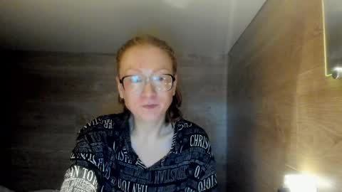 lucky_licky20 online show from 10, 1, 2025