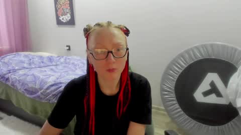 lucky_licky20 online show from 13, 2, 2025