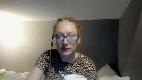 lucky_licky20 online show from 18, 3, 2026