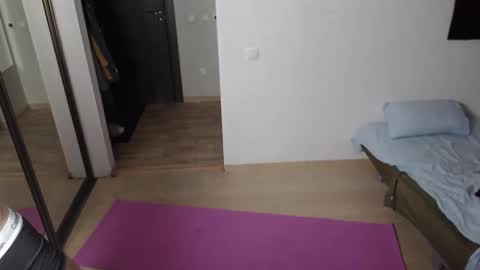 Snapshot of lucky_swimmer chatting on 3, 11, 2025 Iron Jhon online show from 3, 11, 2025