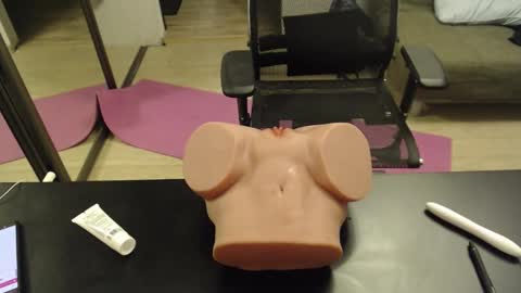 Snapshot of lucky_swimmer chatting on 9, 11, 2025 Iron Jhon online show from 9, 11, 2025