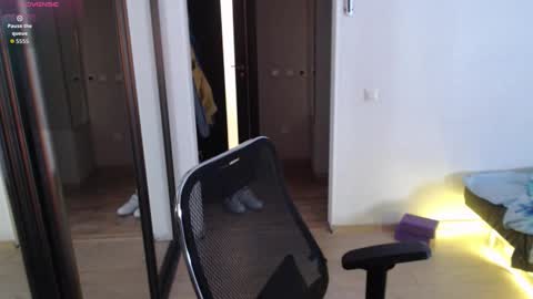 Snapshot of lucky_swimmer chatting on 22, 11, 2025 Iron Jhon online show from 22, 11, 2025