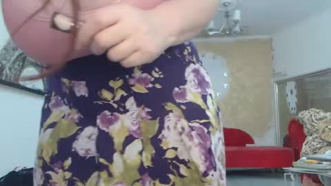 Snapshot of luckyanabella chatting on 17, 11, 2025 Ana online show from 17, 11, 2025