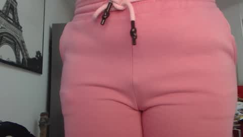 Snapshot of luckyanabella chatting on 18, 11, 2025 Ana online show from 18, 11, 2025