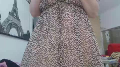 Snapshot of luckyanabella chatting on 1, 12, 2025 Ana online show from 1, 12, 2025