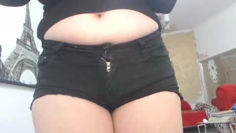 Snapshot of luckyanabella chatting on 6, 1, 2026 Ana online show from 6, 1, 2026