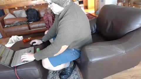 Snapshot of luckyblondecouple chatting on 23, 12, 2024 LuckyBlondeCouple online show from 23, 12, 2024