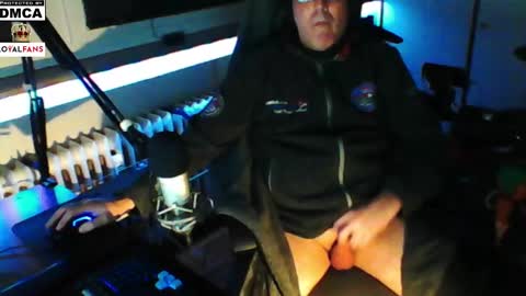        call me  Stefan online show from 22, 12, 2024