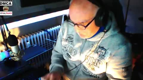        call me  Stefan online show from 30, 12, 2024