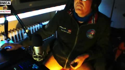        call me  Stefan online show from 8, 2, 2025