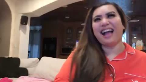 Snapshot of luckylee1992 chatting on 3, 12, 2025 luckylee1992 online show from 3, 12, 2025