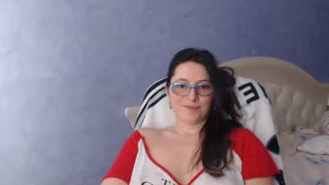 luckylinda23 online show from 4, 3, 2025