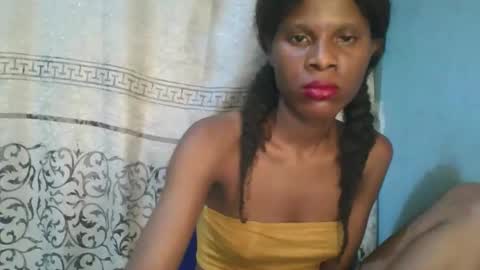 Snapshot of luckymadequeen chatting on 30, 11, 2025 Gloria online show from 30, 11, 2025