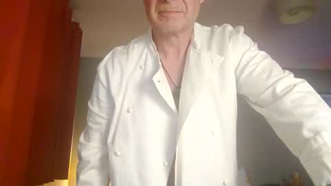 luckypuppy222 online show from 8, 6, 2026