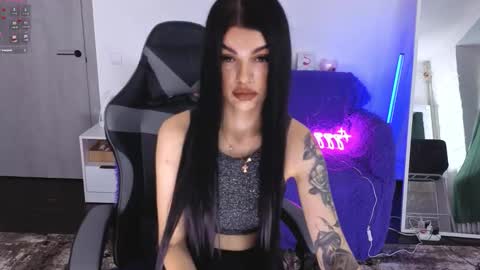 Monika online show from 23, 11, 2025