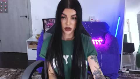 Monika online show from 3, 12, 2025