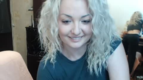 Snapshot of luckyshotgirl chatting on 23, 5, 2026 LuckyShot online show from 23, 5, 2026