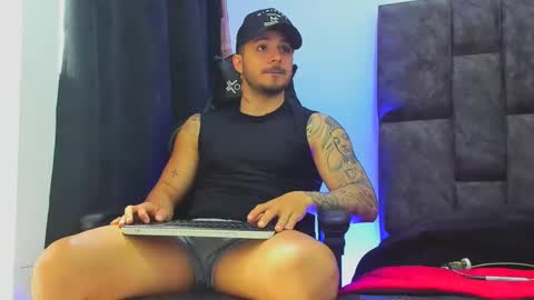 Snapshot of luckysmith12 chatting on 14, 2, 2025 chat with me online show from 14, 2, 2025