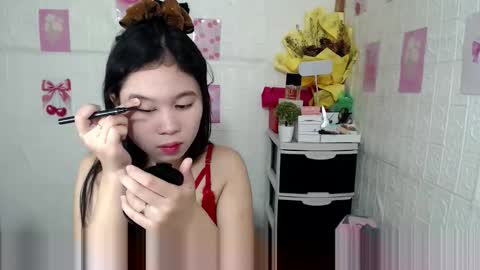 Snapshot of lucsin chatting on 4, 12, 2025 lucsin online show from 4, 12, 2025