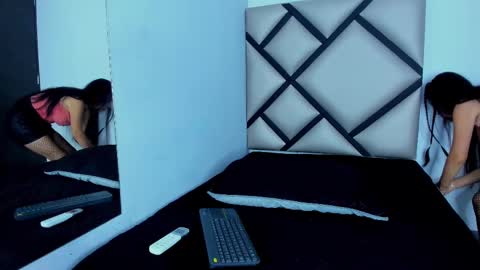 Snapshot of lucy__23 chatting on 10, 9, 2025 online show from 10, 9, 2025