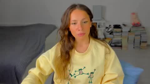 Snapshot of lucy__ray chatting on 2, 10, 2025 lucy__ray online show from 2, 10, 2025