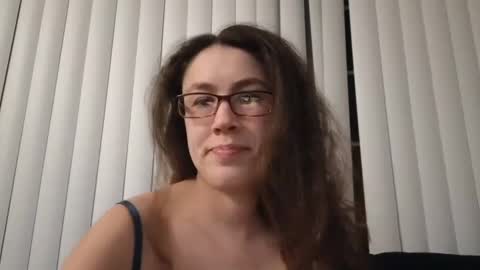 Snapshot of lucy_allison chatting on 4, 2, 2025 Lucy online show from 4, 2, 2025