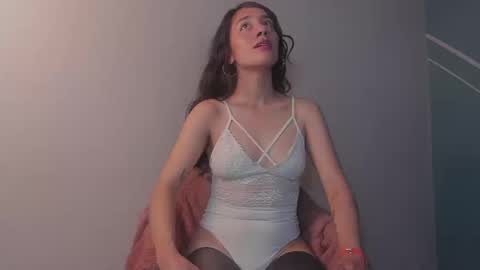 Lucy Herrera online show from 13, 3, 2026