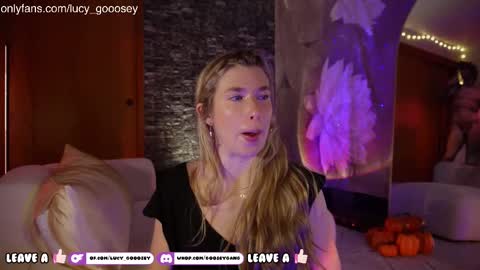 Snapshot of lucy_gooosey chatting on 9, 11, 2025 Lucy. online show from 9, 11, 2025