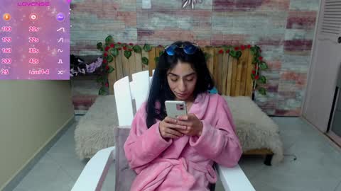 Snapshot of lucy_joi chatting on 5, 1, 2025 Luciana online show from 5, 1, 2025