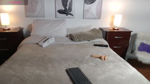 Snapshot of lucy_joi chatting on 8, 2, 2025 Luciana online show from 8, 2, 2025